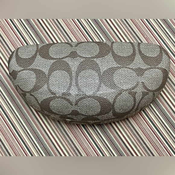 Coach Sofia Signature C Logo Black Sunglasses - Picture 7 of 9